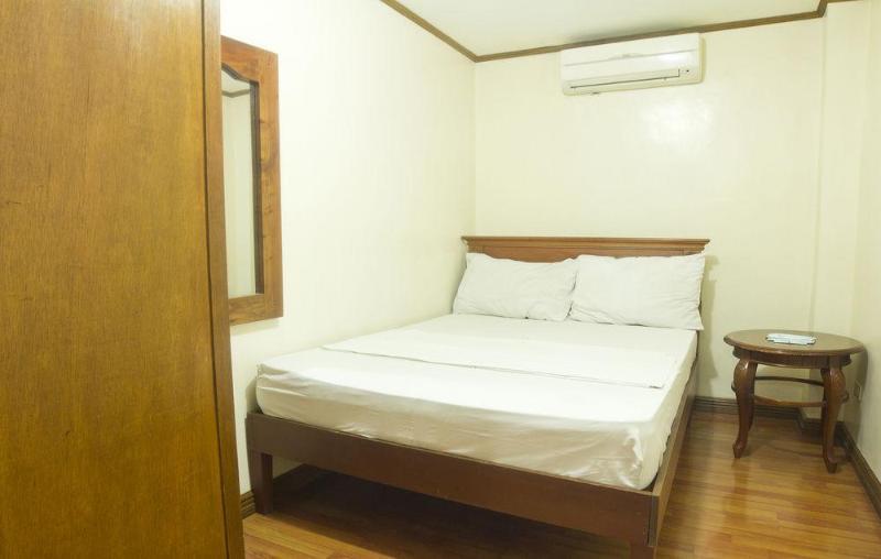 Isabelle Royale Makati Hotell Makati City Exteriör bild