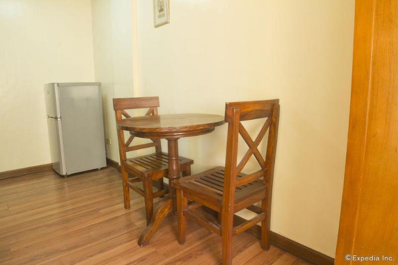 Isabelle Royale Makati Hotell Makati City Exteriör bild